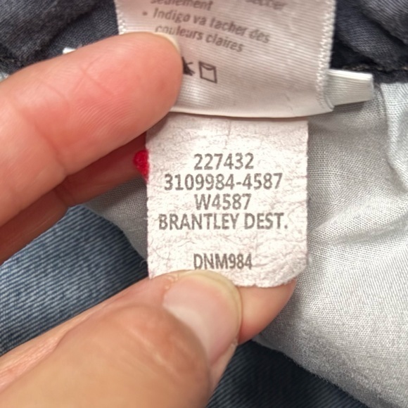 Paige Women's Colette Crop Flare Jeans in Brantley Destructed-Sz 28 - Picture 7 of 8